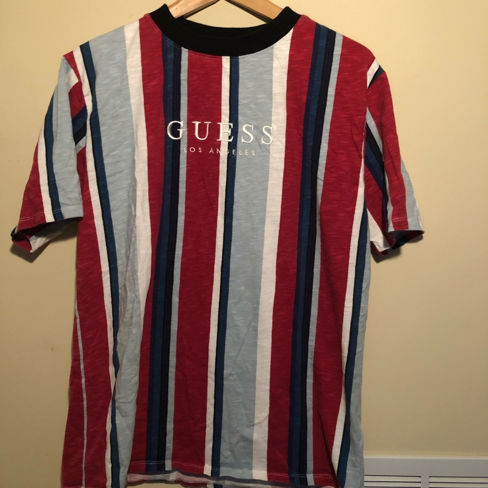 GUESS tee